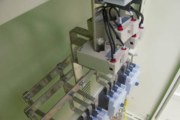 干驿镇配电柜-应急照明配电柜使用对工作人员的具